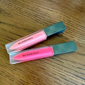 Lot of 2 NEW Burberry Liquid Lip Velvet (no.25 Peach, no.29 Bright Crimson)